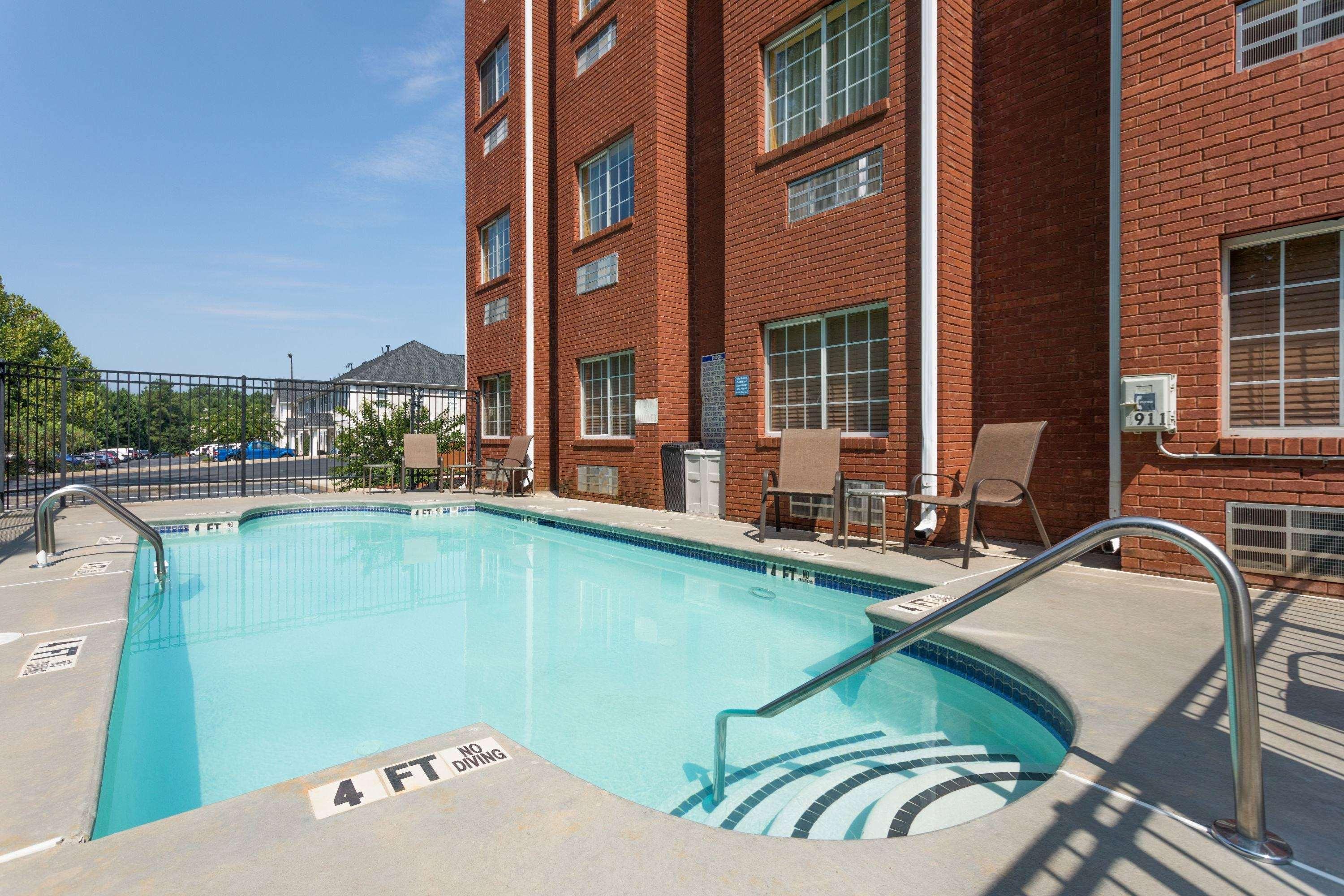 Microtel Inn & Suites By Wyndham Stockbridge/Atlanta I-75 Экстерьер фото