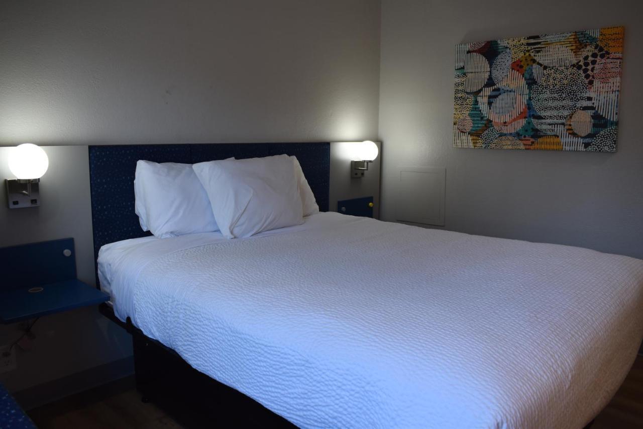 Microtel Inn & Suites By Wyndham Stockbridge/Atlanta I-75 Экстерьер фото